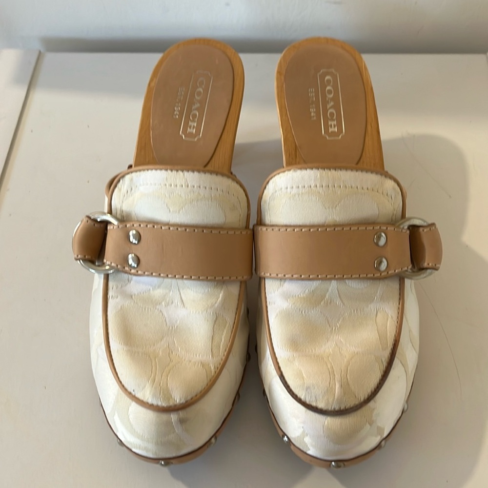 COACH IVORY SIGNATURE SATEEN RAINA OPTIC C MULE SIZE 8